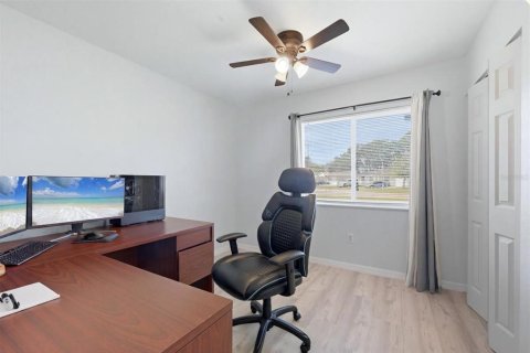 Villa ou maison à vendre à North Port, Floride: 3 chambres, 127.83 m2 № 2150337 - photo 19