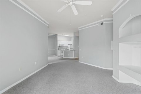 Copropriété à louer à Sarasota, Floride: 2 chambres, 119.75 m2 № 2093428 - photo 7