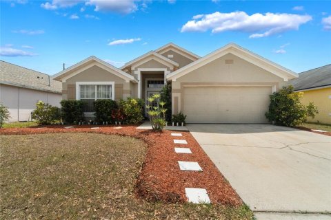Villa ou maison à vendre à Davenport, Floride: 4 chambres, 166.85 m2 № 1617999 - photo 1
