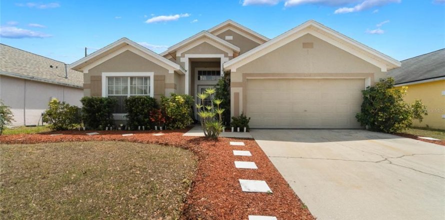 Villa ou maison à Davenport, Floride 4 chambres, 166.85 m2 № 1617999
