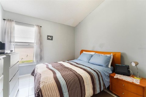 Villa ou maison à vendre à Davenport, Floride: 4 chambres, 166.85 m2 № 1617999 - photo 12