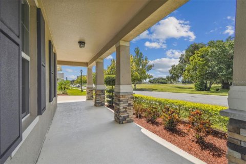 House in Kissimmee, Florida 4 bedrooms, 212 sq.m. № 1634158 - photo 2