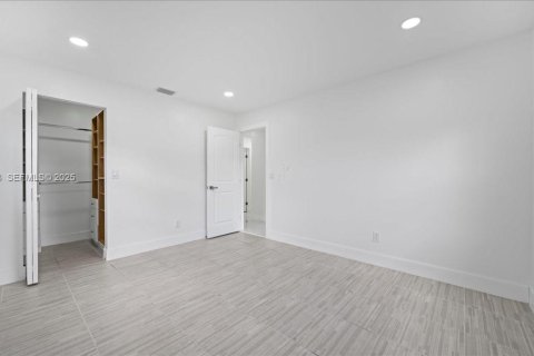 Купить виллу или дом в Дейви, Флорида 4 спальни, 132.01м2, № 1990878 - фото 10