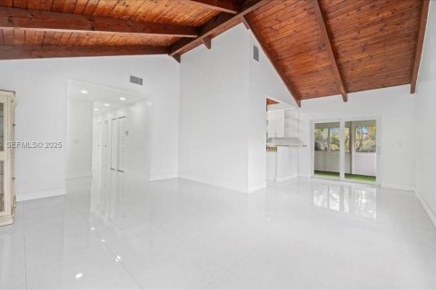 Купить виллу или дом в Дейви, Флорида 4 спальни, 132.01м2, № 1990878 - фото 3