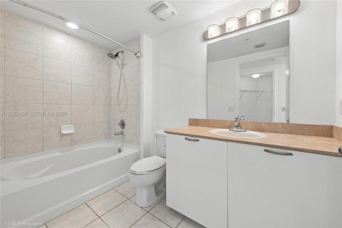 Copropriété à louer à Miami, Floride: 2 chambres, 105.35 m2 № 2281880 - photo 11