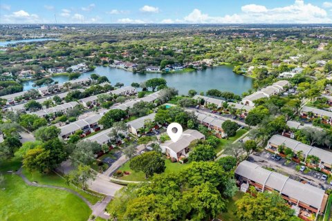 Adosado en venta en Hollywood, Florida, 3 dormitorios, 152.36 m2 № 1992328 - foto 29