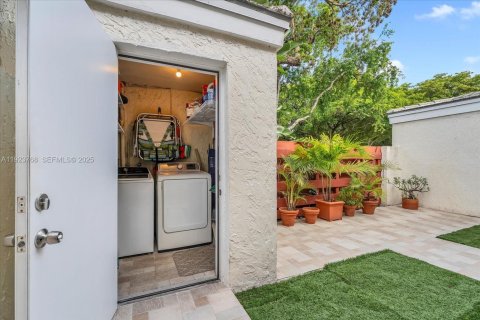 Adosado en venta en Hollywood, Florida, 3 dormitorios, 152.36 m2 № 1992328 - foto 26