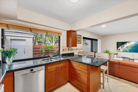 Adosado en venta en Hollywood, Florida, 3 dormitorios, 152.36 m2 № 1992328 - foto 8