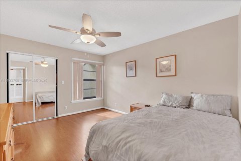 Adosado en venta en Hollywood, Florida, 3 dormitorios, 152.36 m2 № 1992328 - foto 22