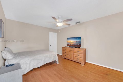 Adosado en venta en Hollywood, Florida, 3 dormitorios, 152.36 m2 № 1992328 - foto 23