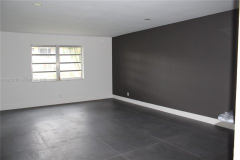 Condominio en alquiler en Dania Beach, Florida, 2 dormitorios, 98.48 m2 № 2088633 - foto 2