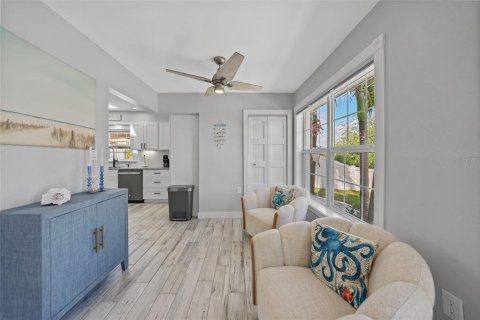 Casa en venta en Port Charlotte, Florida, 3 dormitorios, 137.96 m2 № 1899184 - foto 9