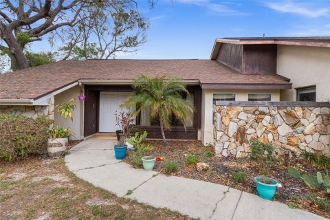 Casa en venta en Spring Hill, Florida, 3 dormitorios, 157.93 m2 № 2142768 - foto 5