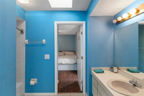 Casa en venta en Spring Hill, Florida, 3 dormitorios, 157.93 m2 № 2142768 - foto 30