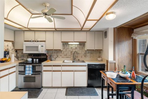 Casa en venta en Spring Hill, Florida, 3 dormitorios, 157.93 m2 № 2142768 - foto 18