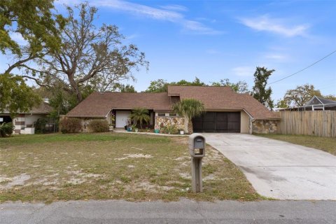 Casa en venta en Spring Hill, Florida, 3 dormitorios, 157.93 m2 № 2142768 - foto 4