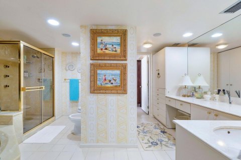 Купить кондоминиум в Саут-Палм-Бич, Флорида 5 комнат, 192.31м2, № 2082891 - фото 18
