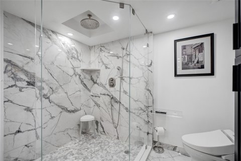 Condominio en venta en Miami, Florida, 2 dormitorios, 117.8 m2 № 1875648 - foto 23