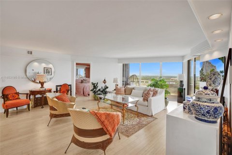 Condominio en venta en Miami, Florida, 2 dormitorios, 117.8 m2 № 1875648 - foto 5