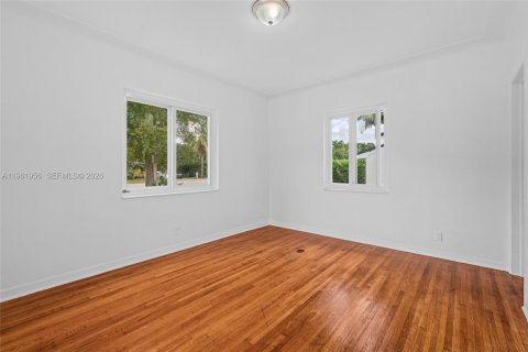Villa ou maison à vendre à Miami, Floride: 5 chambres, 123.1 m2 № 2080872 - photo 26