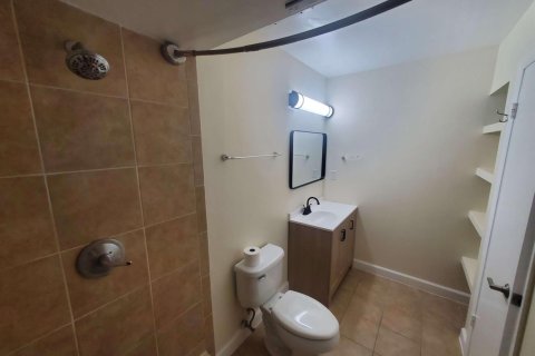 Condo in Plantation, Florida, 3 bedrooms № 2184520 - photo 16