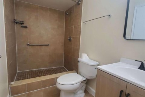 Condo in Plantation, Florida, 3 bedrooms № 2184520 - photo 18