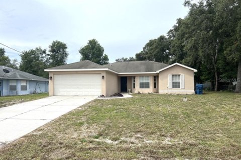 Villa ou maison à Spring Hill, Floride 3 chambres, 130.71 m2 № 2107508