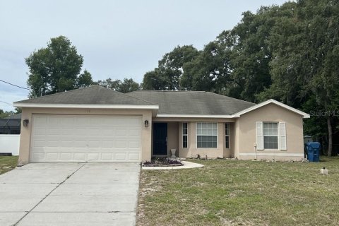 Villa ou maison à louer à Spring Hill, Floride: 3 chambres, 130.71 m2 № 2107508 - photo 2