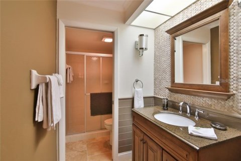 Condominio en alquiler en Bradenton, Florida, 2 dormitorios, 95.13 m2 № 213467 - foto 15