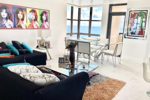 Copropriété à louer à Miami Beach, Floride: 1 chambre, 74.14 m2 № 1939816 - photo 3