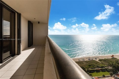 Copropriété à louer à Miami Beach, Floride: 1 chambre, 74.14 m2 № 1939816 - photo 10