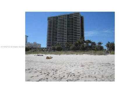 Copropriété à louer à Miami Beach, Floride: 1 chambre, 74.14 m2 № 1939816 - photo 13