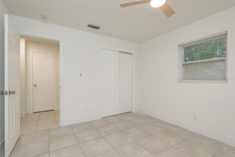 House in Holiday, Florida 3 bedrooms, 107.02 sq.m. № 1919573 - photo 15