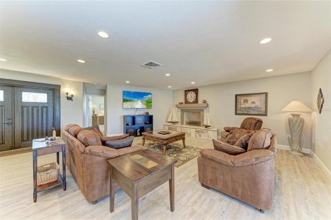 House in Punta Gorda, Florida 3 bedrooms, 201.6 sq.m. № 1615283 - photo 18