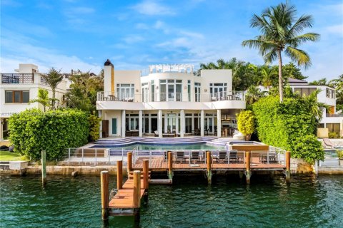 House in Miami Beach, Florida 6 bedrooms, 848.29 sq.m. № 1454655 - photo 2