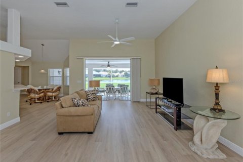 Casa en venta en Venice, Florida, 2 dormitorios, 171.87 m2 № 2157723 - foto 4