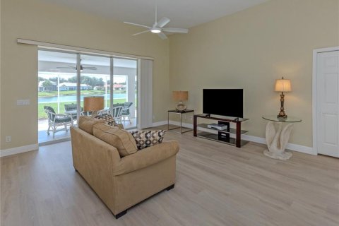 Casa en venta en Venice, Florida, 2 dormitorios, 171.87 m2 № 2157723 - foto 6