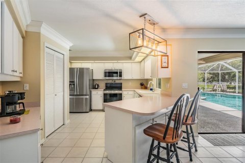 Casa en venta en Lakeland, Florida, 4 dormitorios, 249.16 m2 № 1792093 - foto 10