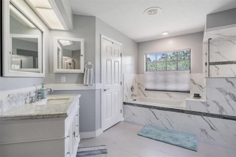 Casa en venta en Lakeland, Florida, 4 dormitorios, 249.16 m2 № 1792093 - foto 20