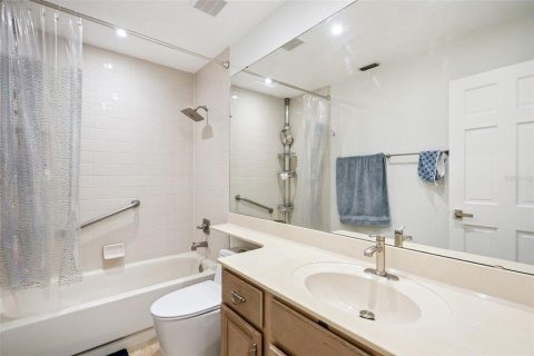 Villa ou maison à vendre à Orlando, Floride: 4 chambres, 186.64 m2 № 2316455 - photo 17