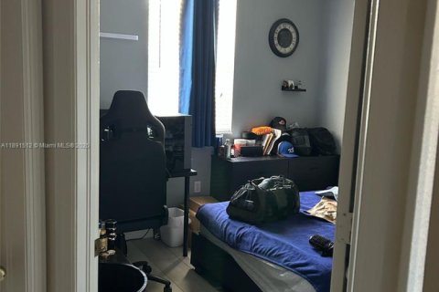 Adosado en venta en Cutler Bay, Florida, 3 dormitorios, 131.55 m2 № 1944744 - foto 18
