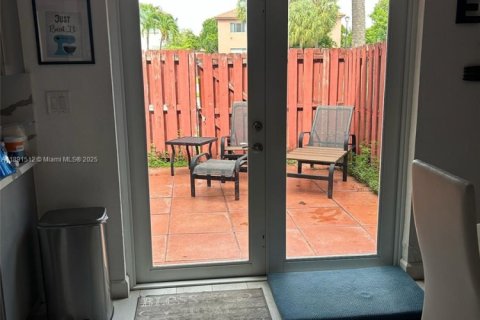 Adosado en venta en Cutler Bay, Florida, 3 dormitorios, 131.55 m2 № 1944744 - foto 22