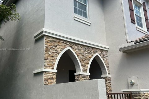 Adosado en venta en Cutler Bay, Florida, 3 dormitorios, 131.55 m2 № 1944744 - foto 3
