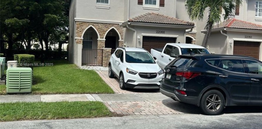 Adosado en Cutler Bay, Florida 3 dormitorios, 131.55 m2 № 1944744