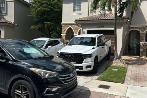 Adosado en venta en Cutler Bay, Florida, 3 dormitorios, 131.55 m2 № 1944744 - foto 4