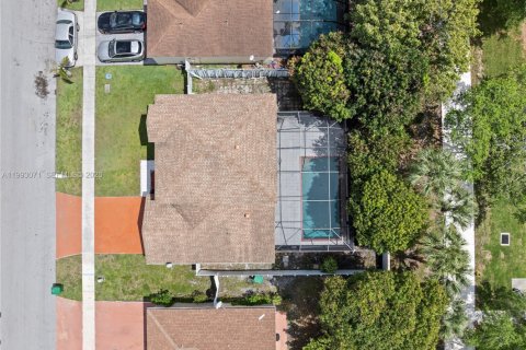 House in Miramar, Florida 3 bedrooms, 167.04 sq.m. № 2055226 - photo 26