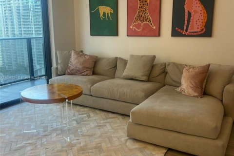 Condominio en venta en Miami, Florida, 1 dormitorio, 72.09 m2 № 1703219 - foto 1
