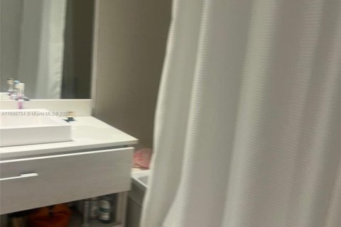 Condominio en venta en Miami, Florida, 1 dormitorio, 72.09 m2 № 1703219 - foto 6