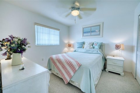 Condo in Punta Gorda, Florida, 3 bedrooms  № 1905789 - photo 23
