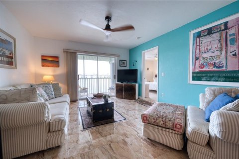 Condo in Punta Gorda, Florida, 3 bedrooms  № 1905789 - photo 7